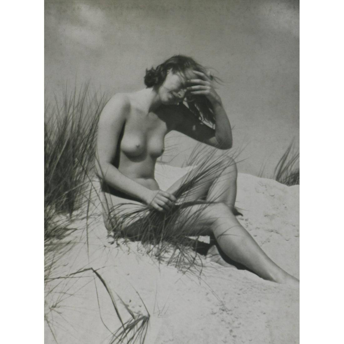 BRUNO SCHULTZ - Nude: Artist: BRUNO SCHULTZ Print Title: Nude Medium: Tipped in Vintage Photo-engraving on Vellum Printing date: 1940 Printed in Germany Image Size: 11.25 x 8.5 inches From an incredible loose folio printed