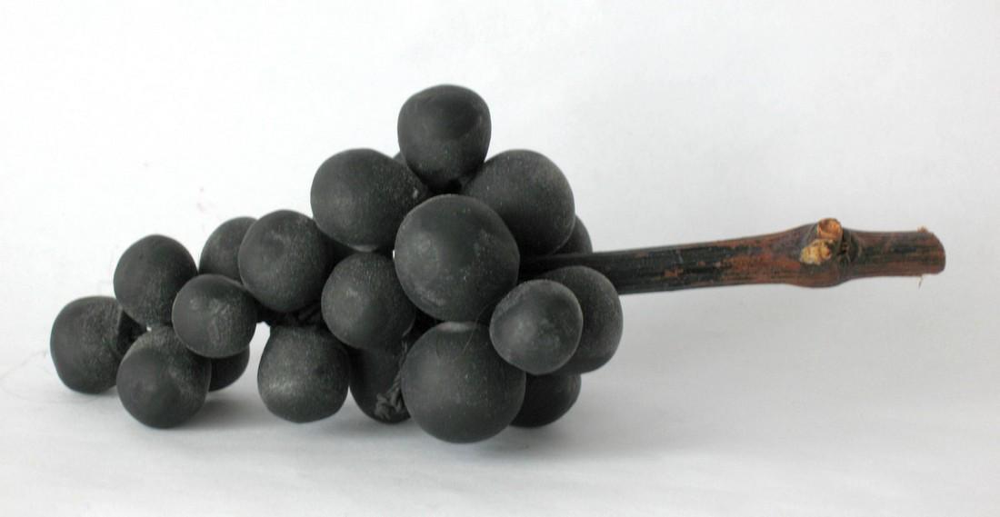 Vintage cluster of stone grapes. (1 of 1)