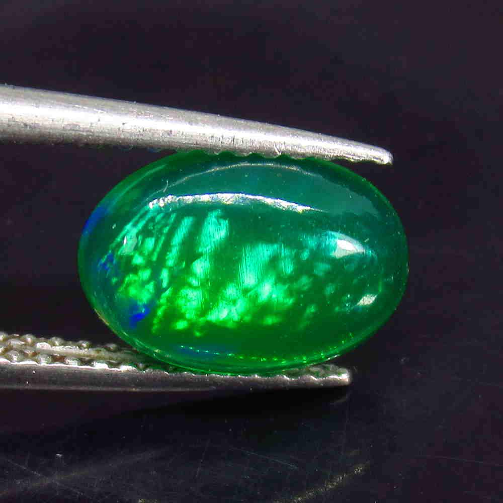 1.39 Cts Natural Green Opal (1 of 2)