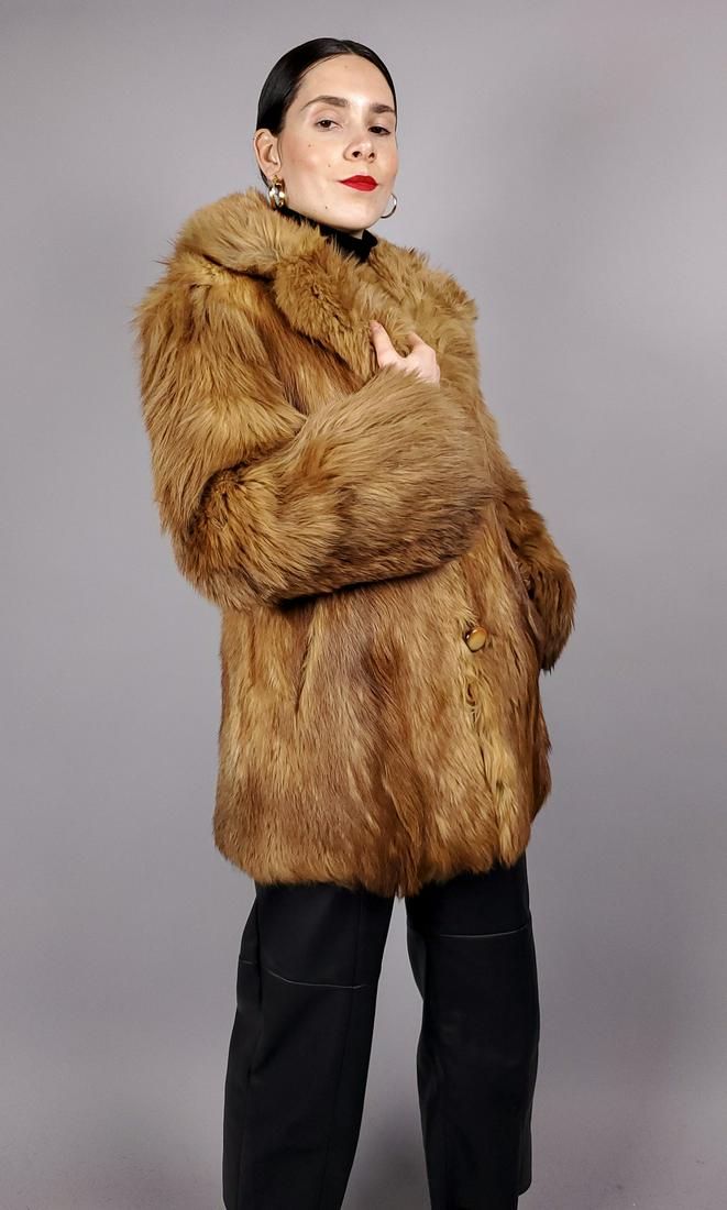 RED FOX FUR COAT (1 of 9)