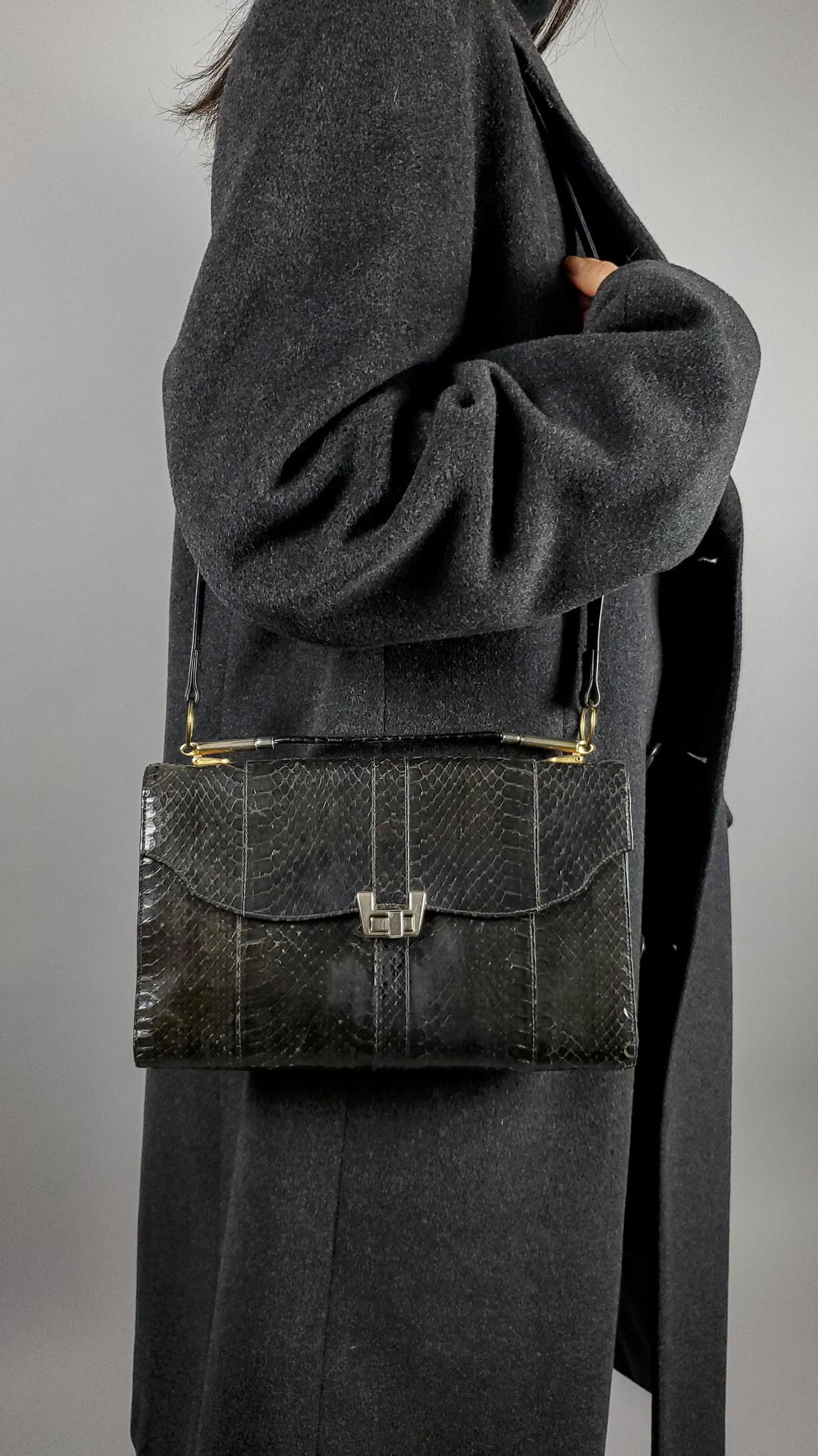 VINTAGE 50-60'S REAL BLACK SNAKE SKIN BAG (1 of 9)