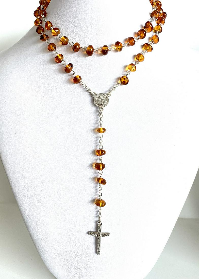 Vintage amber Catholic rosary 5 decades & cross (1 of 7)