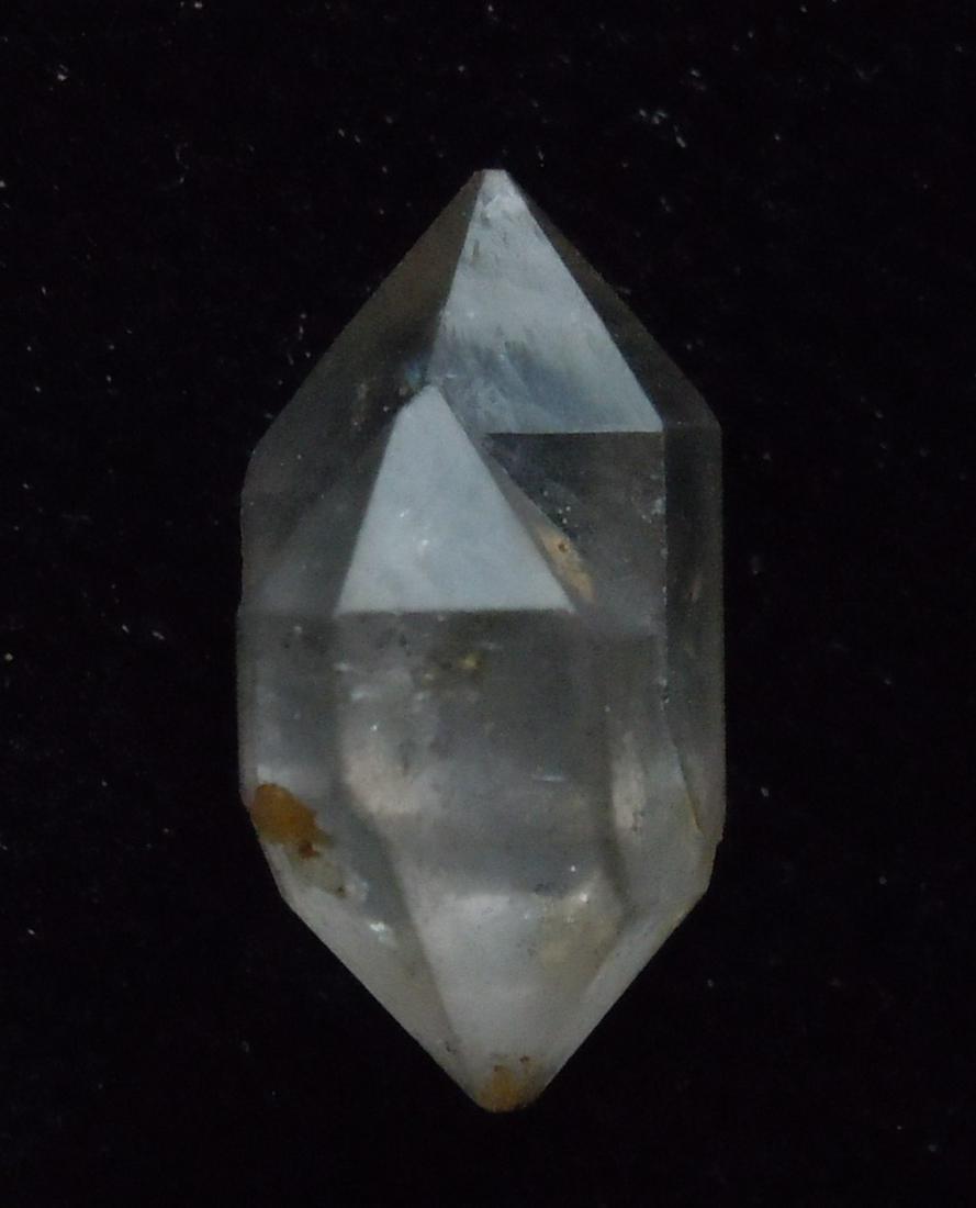 BITERMINATED & TWINNED QUARTZ CRYSTAL: Title: BITERMINATED & TWINNED QUARTZ CRYSTAL Origin: Lechang Mine, Guangdong, China Size: 1.8x1x0.8 cm / 2.01 gram biterminated, twinned quartz crystal Reserve: $6.00 Shipping: Domestic: Flat-rate of 