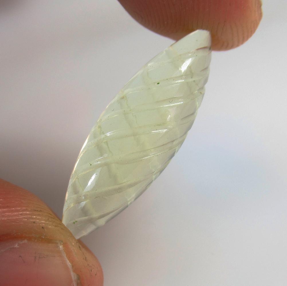 9.92 Ct Natural Lemon Quartz Carving: No Reserve! Title: 9.92 Ct Natural Lemon Quartz Carving Stone Clarity: Transparent Gemstone: Natural Lemon Quartz Carat Weight: 9.92 Size/Dimensions: 27.00 X 9.00 X 6.20 MM Additional Information: Exc