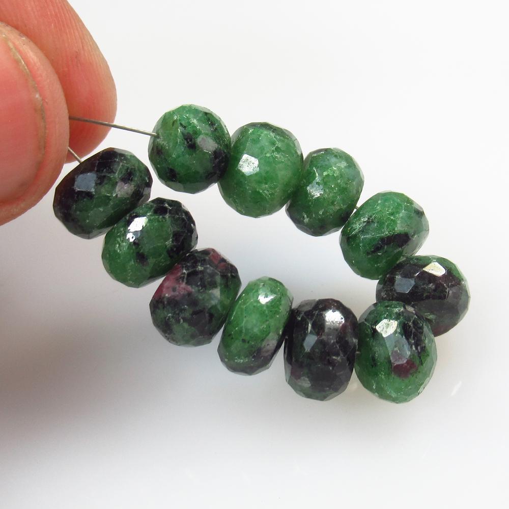 44.99 Ct Natural 11 Drilled Ruby Zoisite Round Beads (1 of 2)