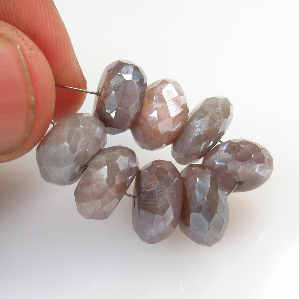 34.24 Ct Natural 8 Drilled Moonstone Round Beads: No Reserve! Title: 34.24 Ct Natural 8 Drilled Moonstone Round Beads Stone Clarity: Semi-Transparent Gemstone: Natural Moonstone Beads Carat Weight: 34.24 Size/Dimensions: 9.50 to 11.30 mm / 8 PC's Add