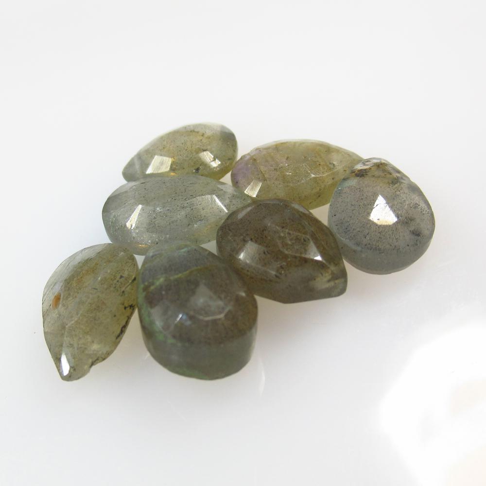 32.57 Ct Natural 7 Labradorite Drilled Pear Beads: No Reserve! Title: 32.57 Ct Natural 7 Labradorite Drilled Pear Beads Stone Clarity: Semi-Transparent Gemstone: Natural Labradorite Beads Carat Weight: 32.57 Size/Dimensions: 12.8x10.0 - 14.0x9.3 mm /