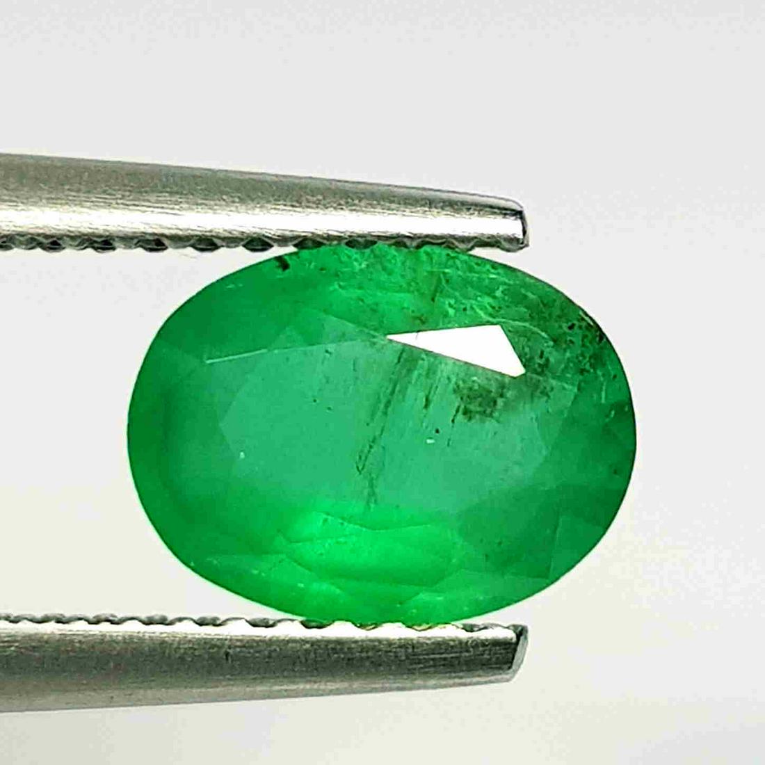 Natural Emerald Oval Cut 1.20 ct (1 of 5)