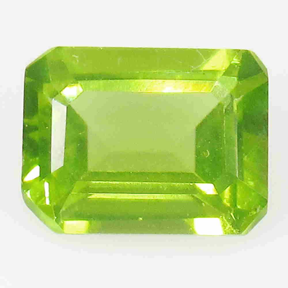 1.58 Cts Natural Peridot: No Reserve! Title: 1.58 Cts Natural Peridot Additional Information: Gemstone Gemstones: Peridot Carat Weights: 1.58 Size/Dimensions: 7.80 x 6.00 x 3.90 mm : Shape - Octagon Cut // Pieces - 1 // Origin