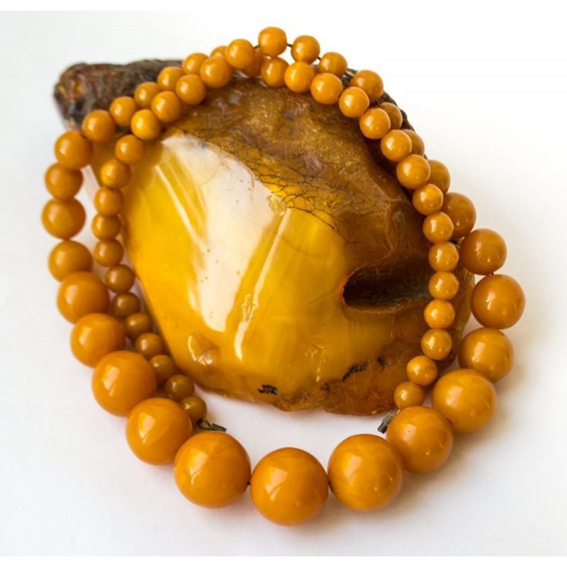 47 g. Vintage Cherry red amber Bakelite graduated art (1 of 7)