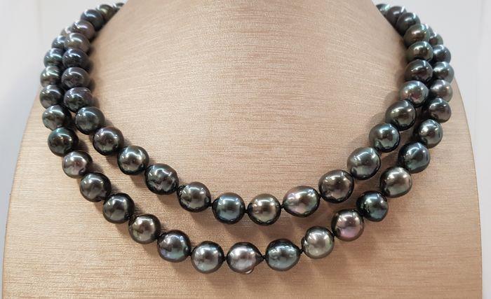8.2x11mm Peacock Tahitian pearls - Necklace: Title: 8.2x11mm Peacock Tahitian pearls - Necklace Description: An unique Tahitian pearl necklace, made with baroque pearls that will shimmer with beautiful peacock green overtones, finished with an e