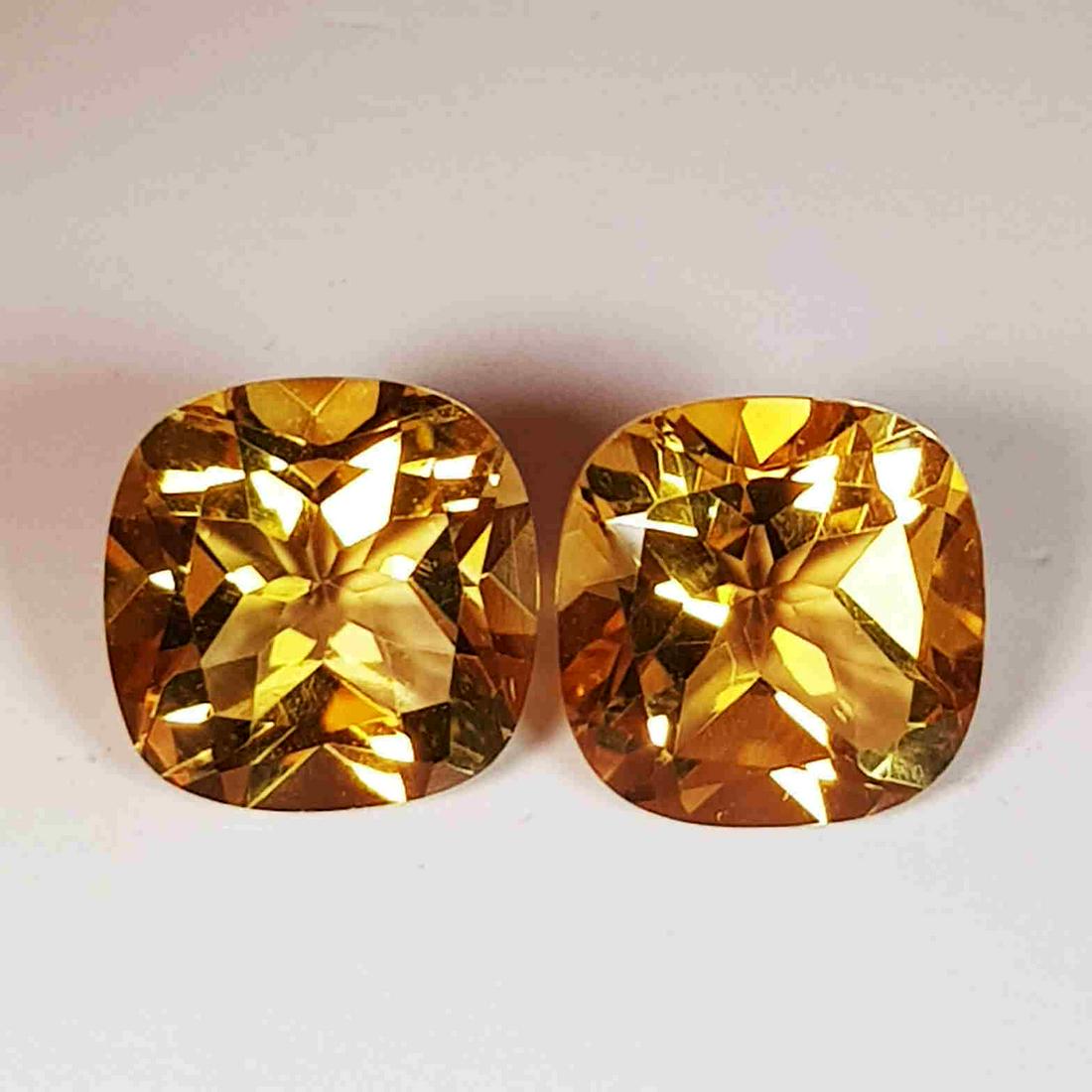 4.08 Ct Parcel Pair of Cushion Cut Natural Citrine: No Reserve! Title: 4.08 Ct Parcel Pair of Cushion Cut Natural Citrine Color/Clarity: IF -VVS Gemstones: Loosegemstone Carat Weights: 4.08 Size/Dimensions: 8.00 x 8.00 x 5.20/8.00 x 8.00 x 5.30 Additio