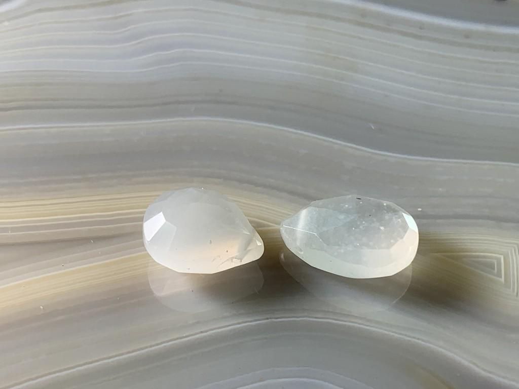 Moonstone Pear Shaped Top Drilled Pair 5.5 Carats Loose: No Reserve! Title: Moonstone Pear Shaped Top Drilled Pair 5.5 Carats Loose Gemstones Additional Information: Moonstone Pear Shaped Top Drilled Pair 5.5 Carats Loose Gemstones Dimensions: 9mmx7mm Shipp