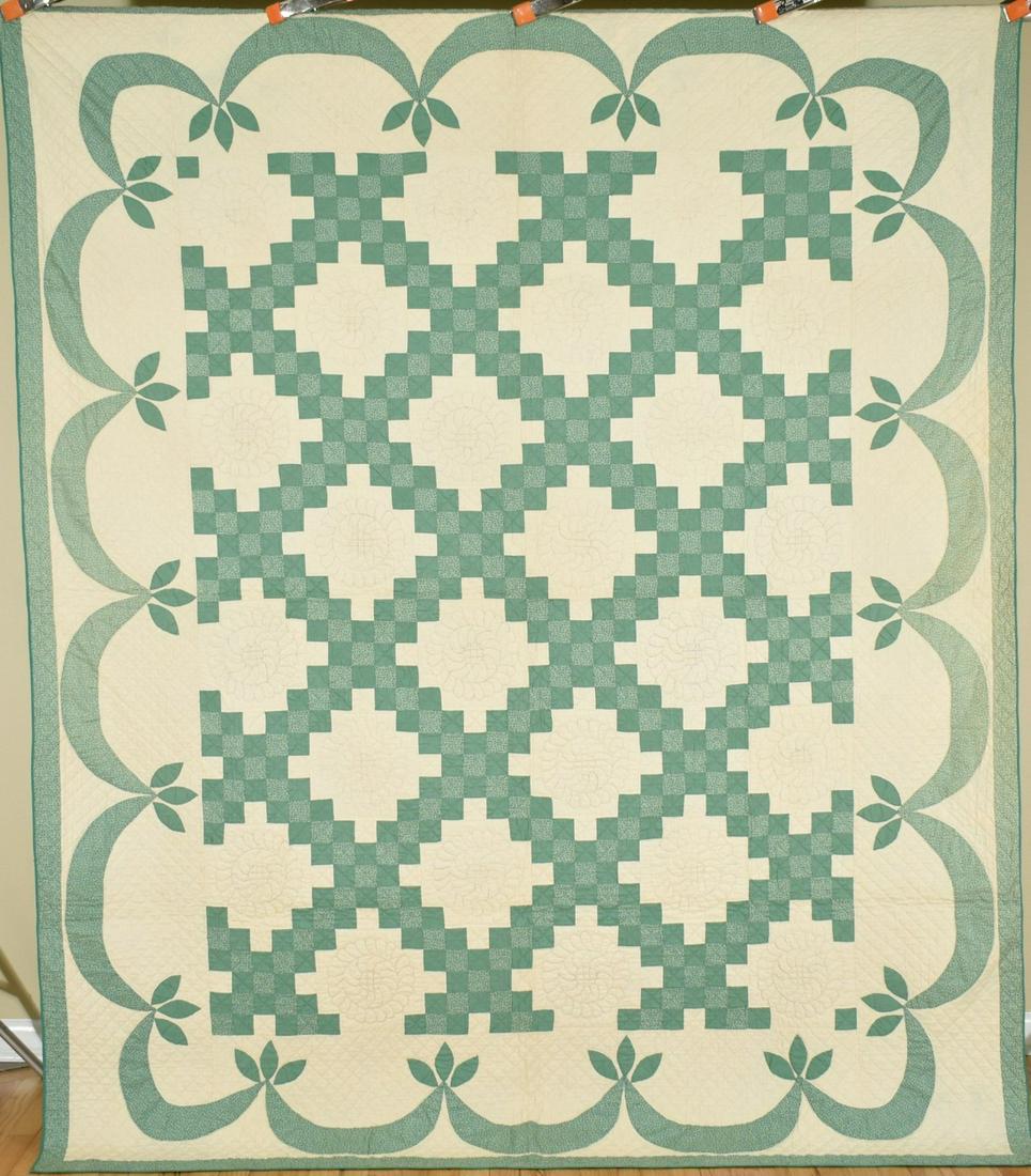 30's Green Irish Chain Quilt, Swag Border (1 of 10)