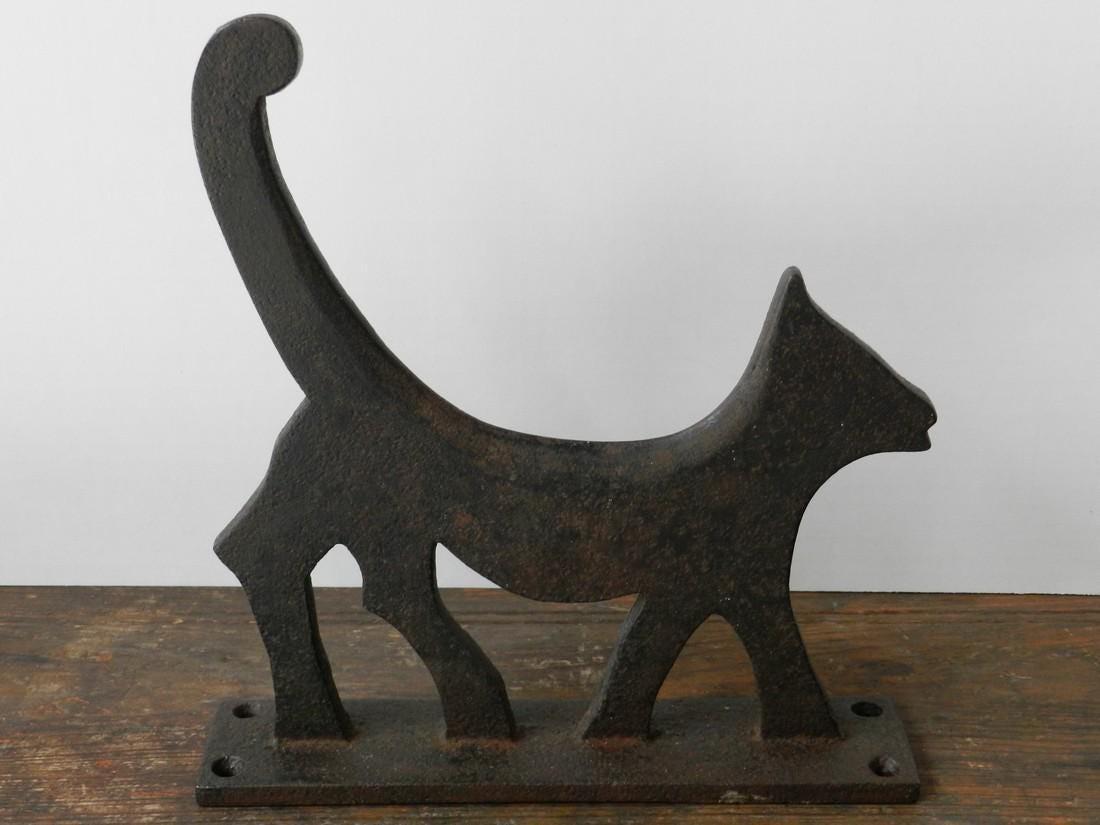 Strutting Cat Boot Scraper (1 of 3)