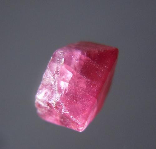 1.25 CT RED SPINEL - UNTREATED GEMSTONE (1 of 8)