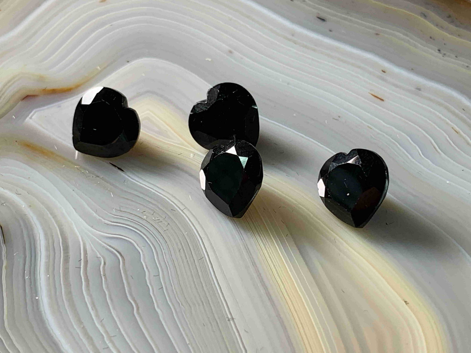 Black Spinel Heart Shaped Lot 18.9 Carats Loose (1 of 3)