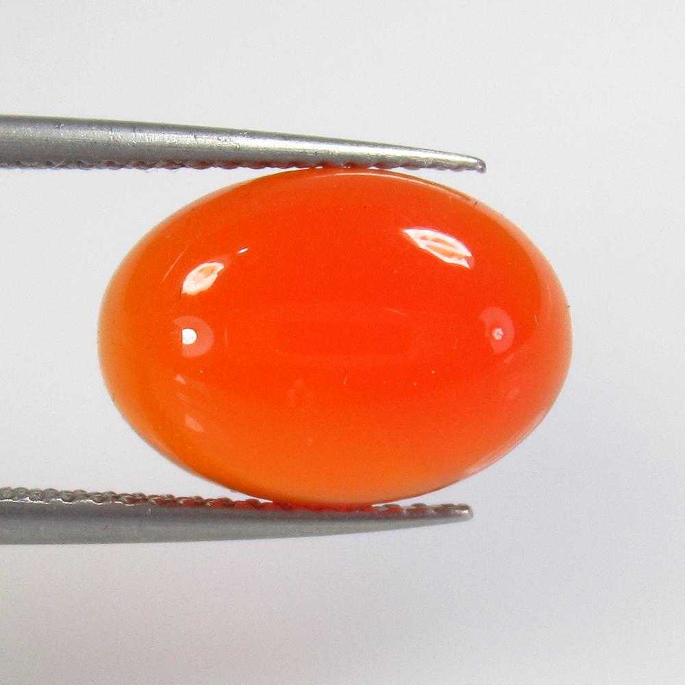 5.72 Ct Natural Orange Carnelian Oval Cab: No Reserve! Title: 5.72 Ct Natural Orange Carnelian Oval Cab Stone Clarity:Semi-Transparent Gemstone: Natural Carnelian Carat Weight: 5.72 Size/Dimensions: 14.20 x 10.10 x 5.40 mm Additional Informati