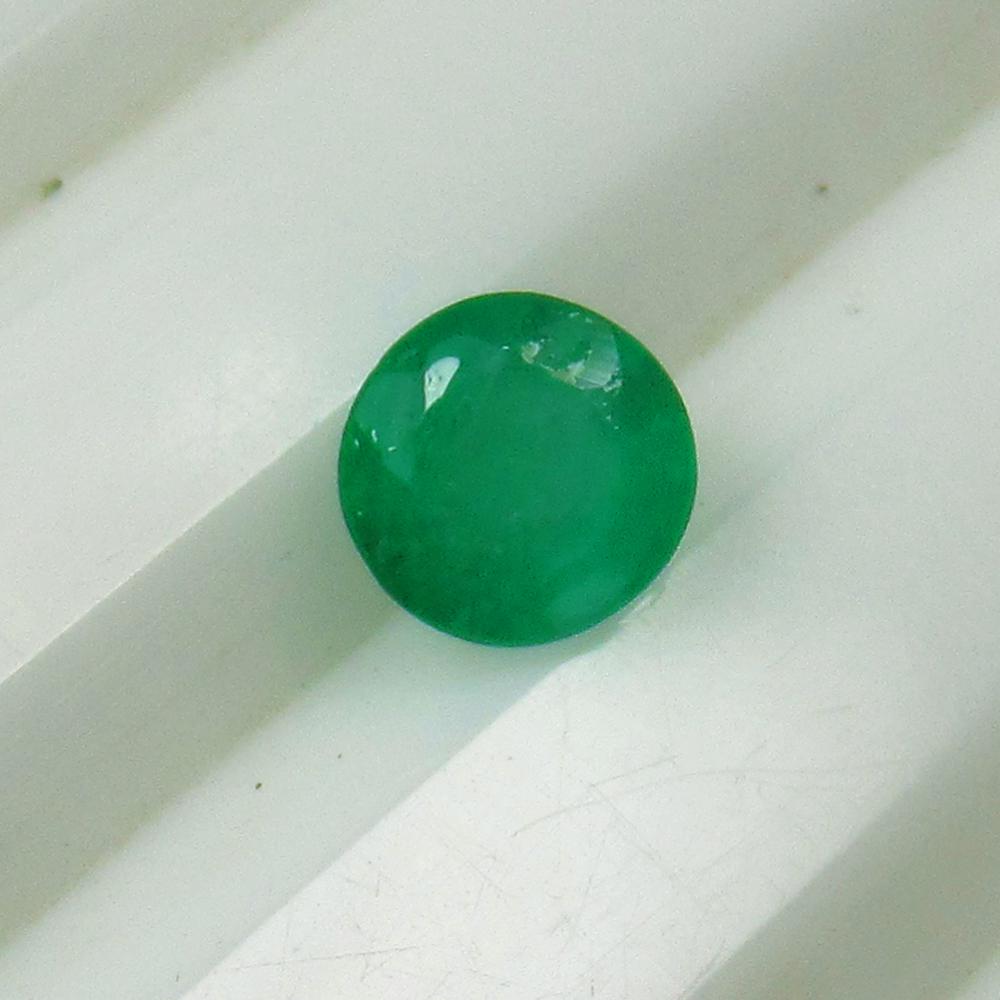 0.63 Ct Natural Zambian Emerald Round Cut (1 of 2)
