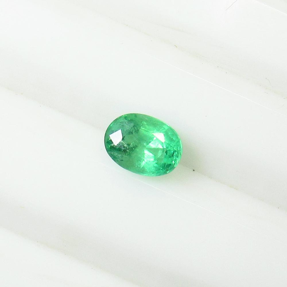 0.60 Ct Natural Zambian Emerald Oval Cut (1 of 2)