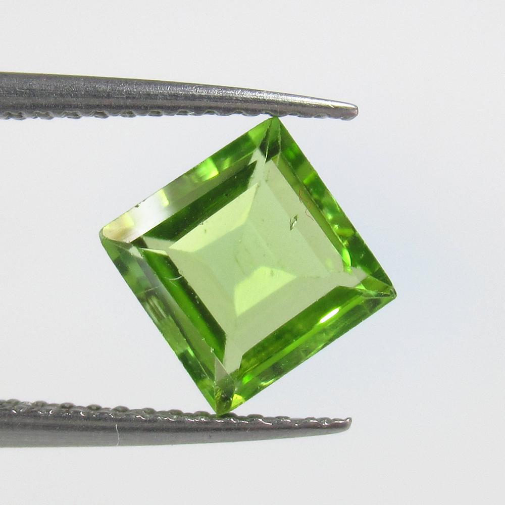 1.70 Ct Natural Pakistan Peridot Square Cut (1 of 2)
