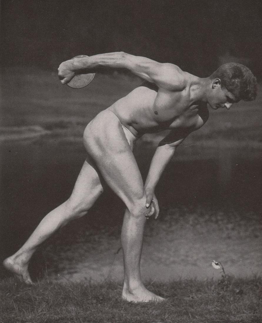 B. M. MULLER - Discus Thrower (1 of 1)