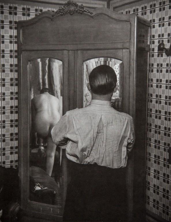 BRASSAI - Mirrored Wardrobe in Brothel (1 of 1)