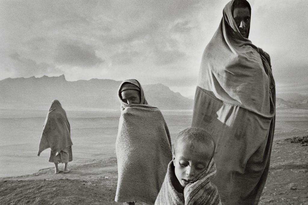 SEBASTIAO SALGADO - Refugees Protected, Ethiopia, 1984 (1 of 1)