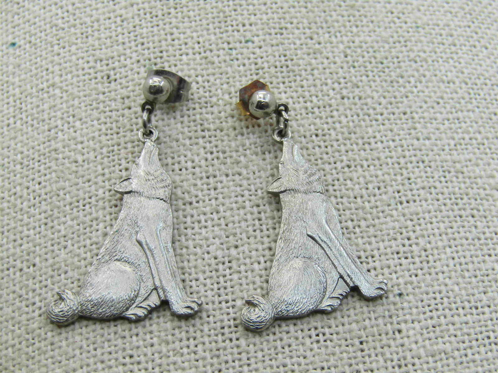 Vintage Howling Coyotes Pierced Earrings, Silver Tone, (1 of 5)
