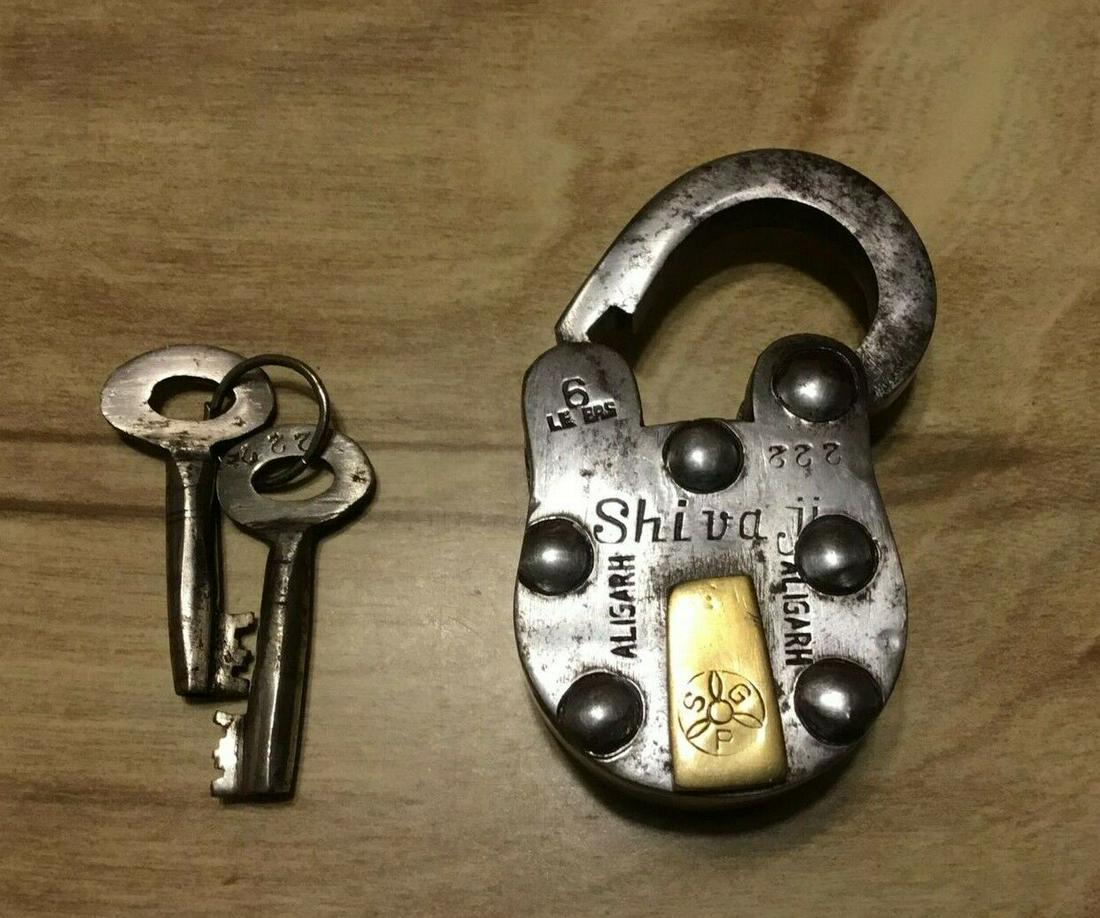 Vintage Aligarh Shiva Padlock 6 Levers (1 of 5)