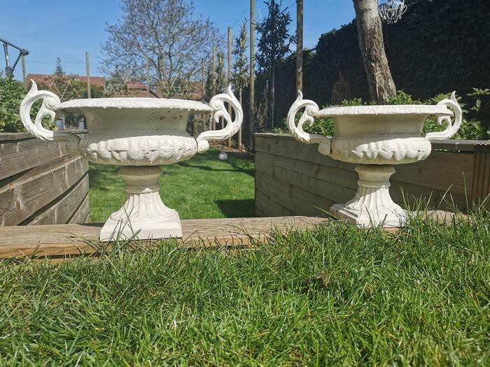 Two Jardinières - Garden vases - cast iron planters - (1 of 7)