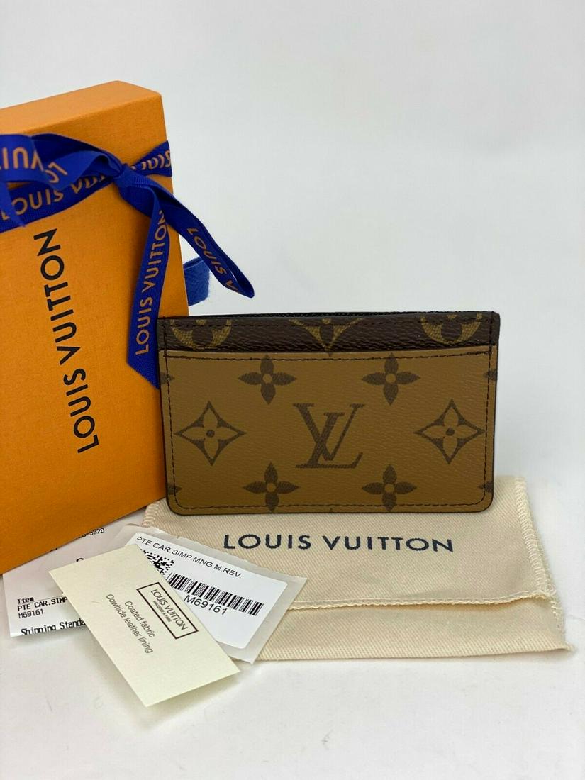 LOUIS VUITTON REVERSE MONOGRAM Business Card Holder (1 of 11)