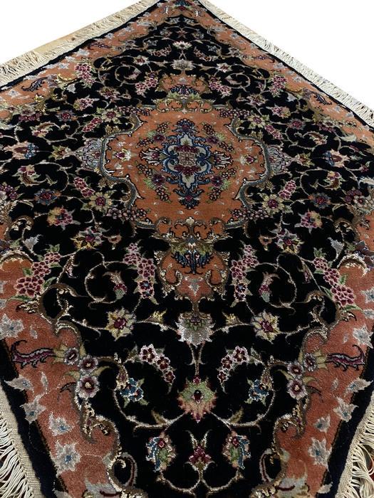 A Pair of Tabriz Diamond Shape Persian Rug- Silk And (1 of 9)