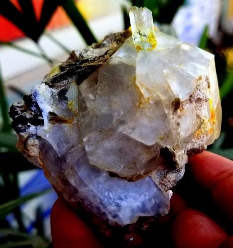 301 Gram Beautiful Aquamarine Crystals with Quartz: Title: 301 Gram Beautiful Aquamarine Crystals with Quartz Specimen From Skardu pakistan Size/Dimensions: 58mm 55mm 80mm Reserve: $20.00 Shipping: Domestic: Flat-rate of $15.00 to anywhere within the c