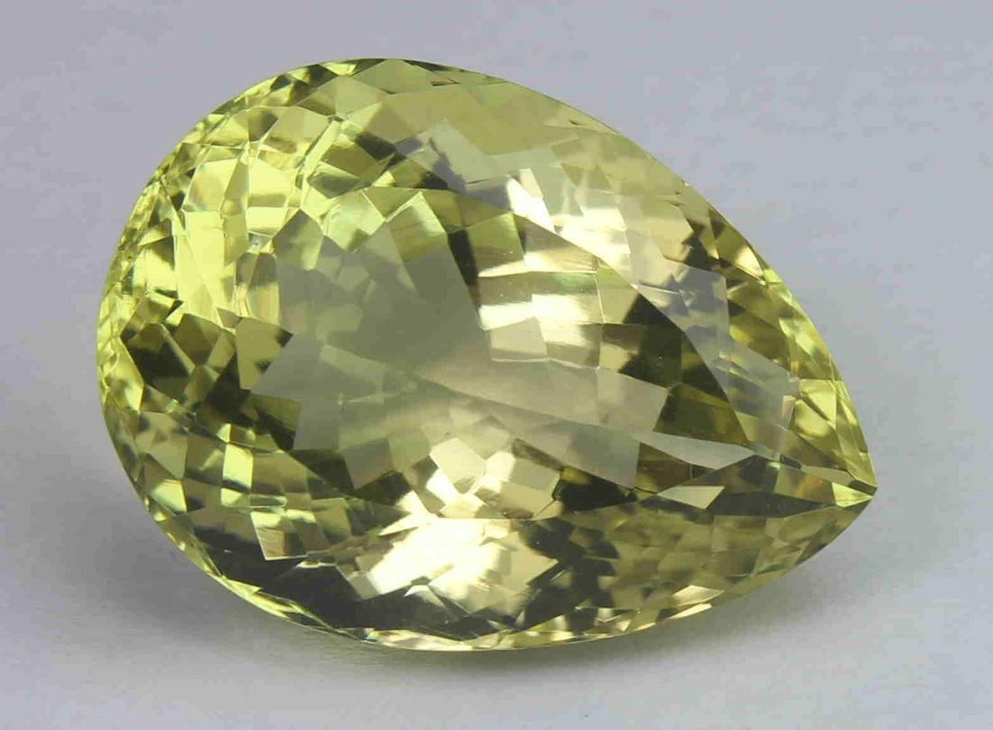 20.48 Cts Natural Almandite Garnet (1 of 3)