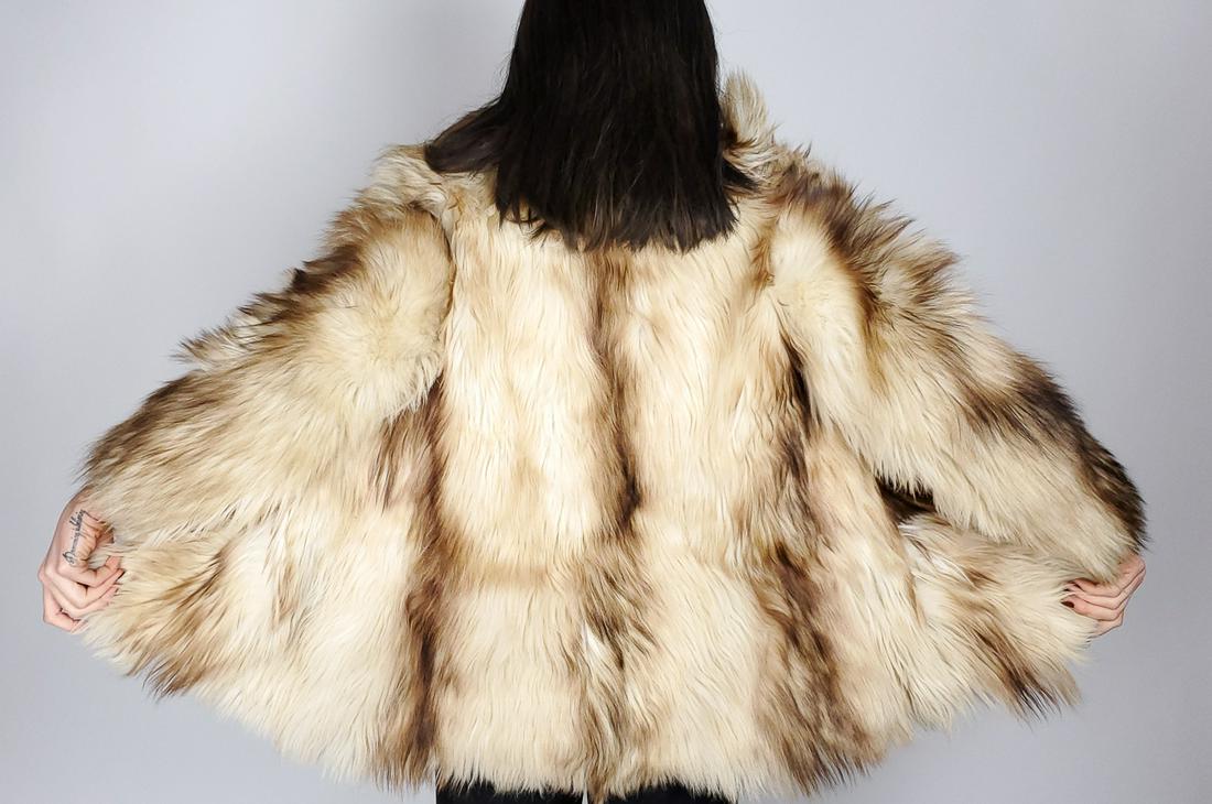 BEIGE FOX FUR JACKET SIZE XS (1 of 7)