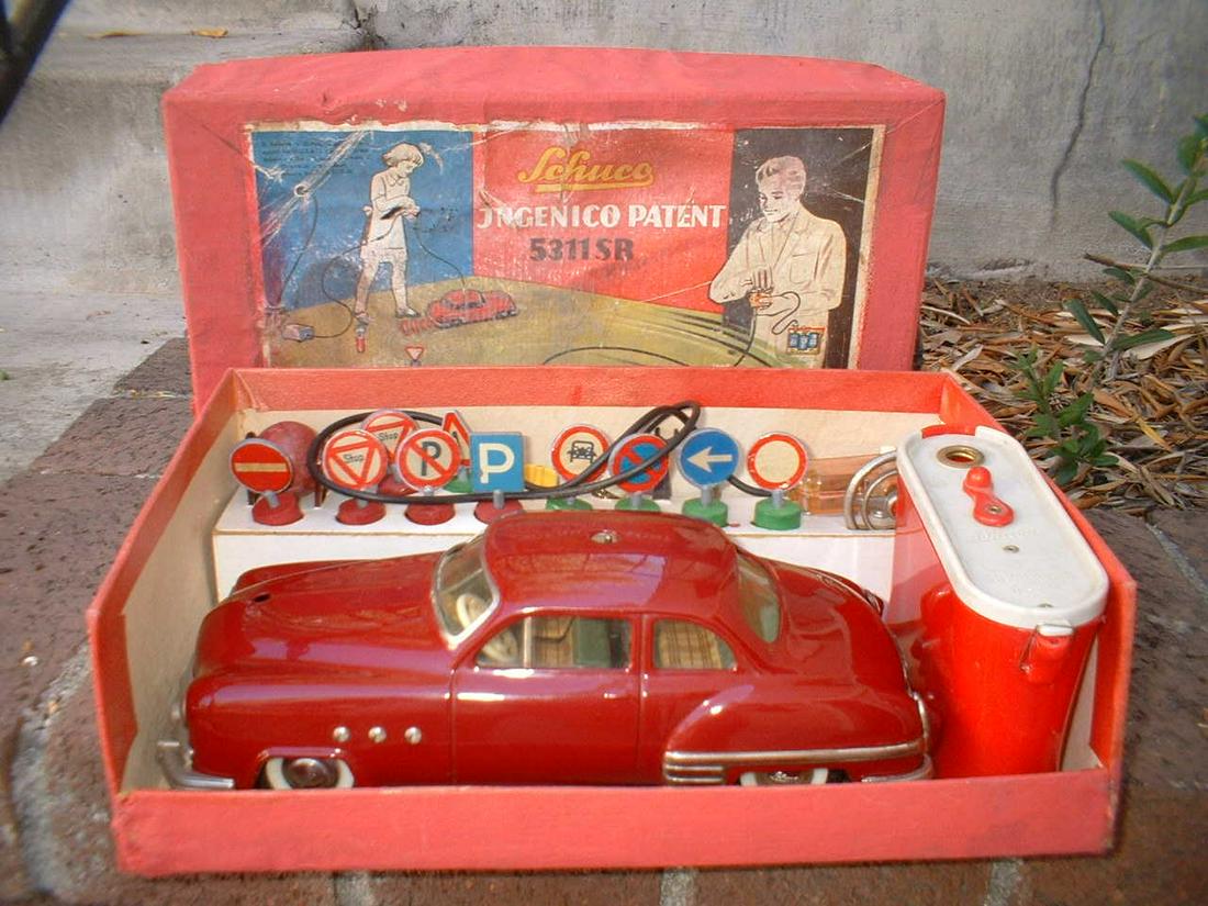 Schuco 5311 Elektro Ingenico SB, made in US-Zone (1 of 7)