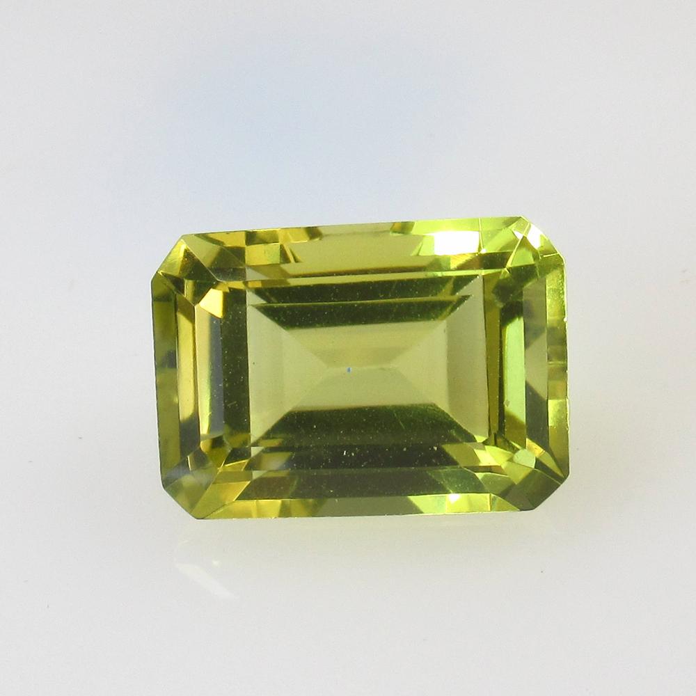 7.81 Ct Natural Lemon Quartz Octagon Cut: Title: 7.81 Ct Natural Lemon Quartz Octagon Cut Stone Clarity: VVS Gemstones: Natural Lemon Quartz Carat Weights: 7.81 Size/Dimensions: 13.90 x 9.90 x 8.20 mm Additional Information: Top Quality Luste