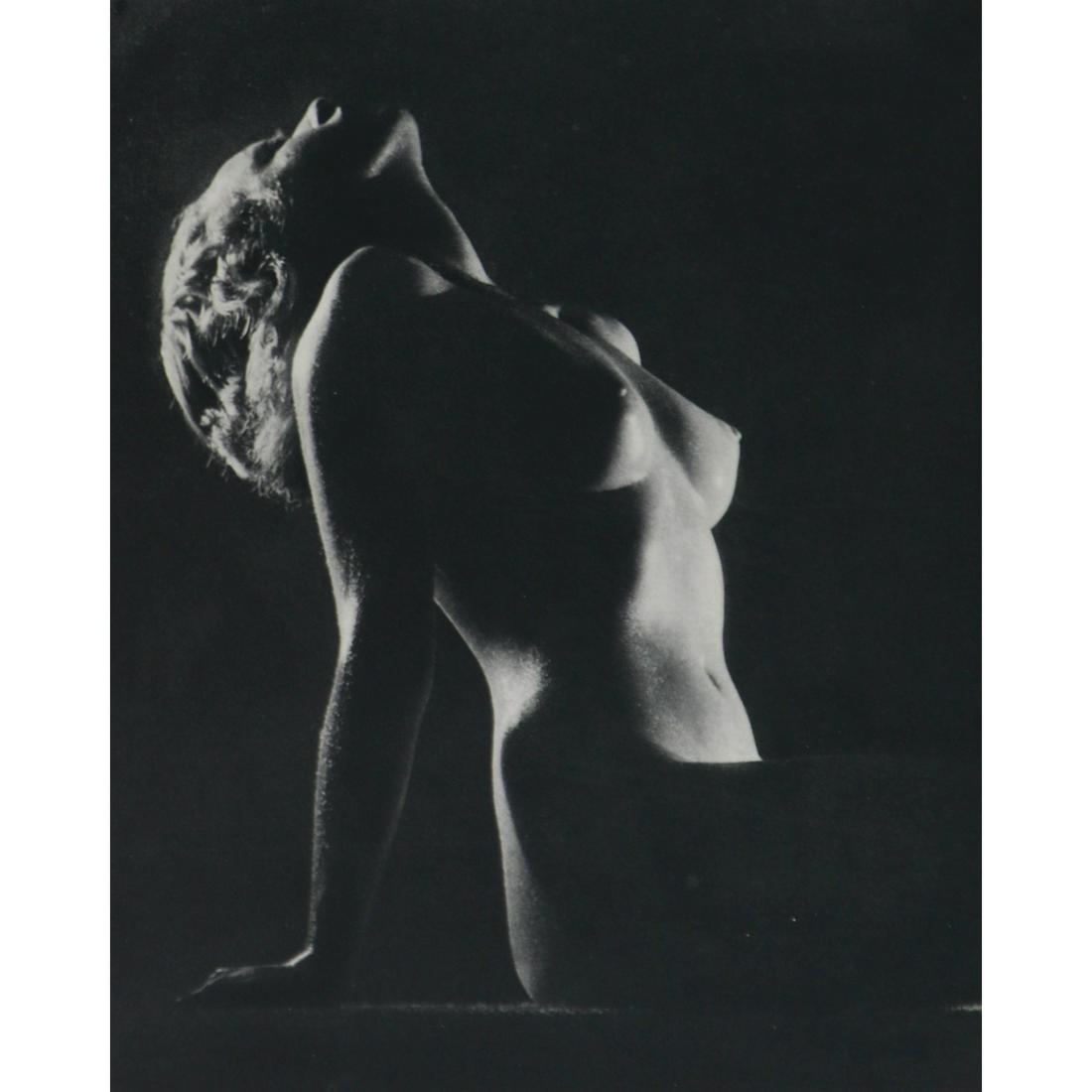 DUDLEY LEE - Nude: Artist: DUDLEY LEE Print Title: Nude Medium: Sheet-fed Gravure Printing Date: 1930's Printed in the USA Image Size approx: 8.5 x 6.5 inches Reserve: $60.00 Shipping: Domestic: Flat rate of $15.00 to a