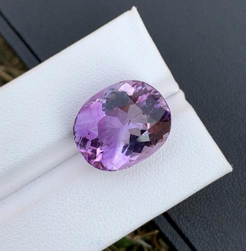 12.50 Carat Beautiful Natural Amethyst Gemstone (1 of 3)