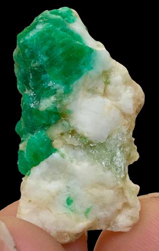 45 Carats World Rare Damage Free Fabulous Lush Green (1 of 4)