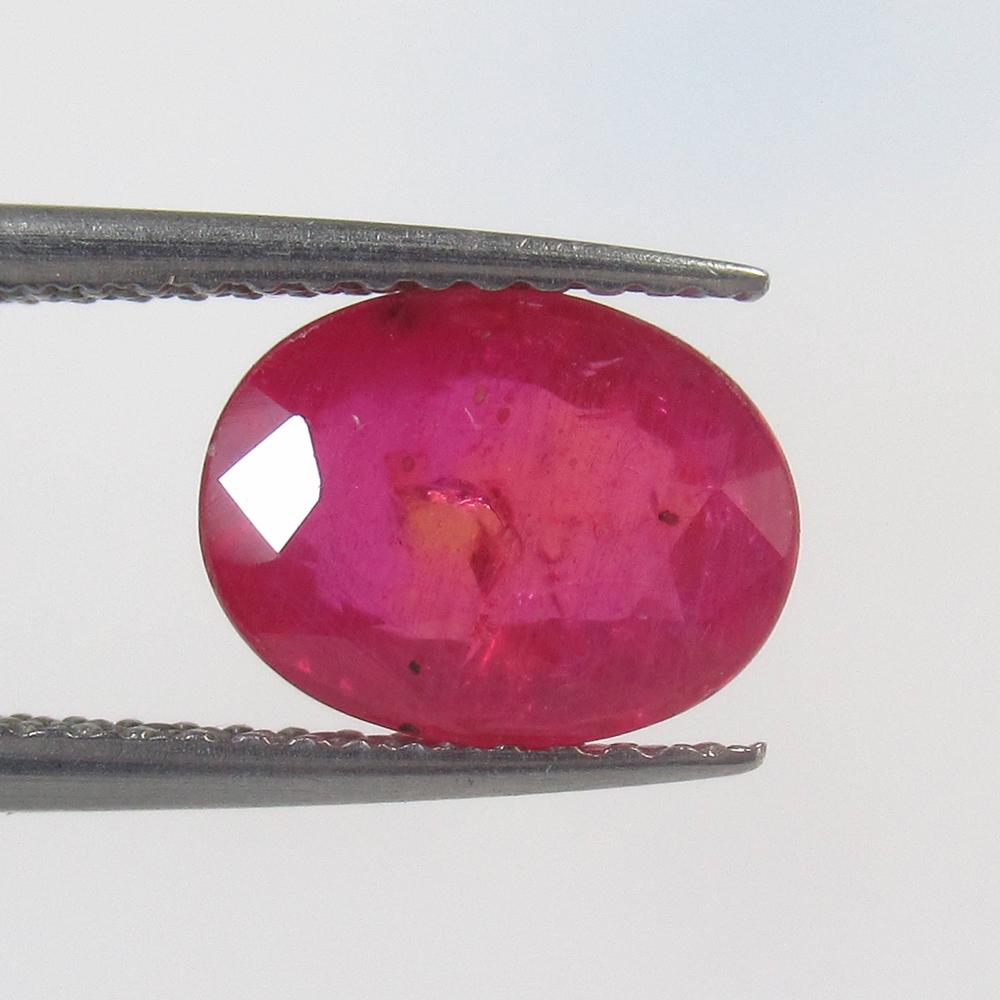 2.76 Ct Natural Mozambique Pinkish Red Ruby Oval Cut (1 of 2)