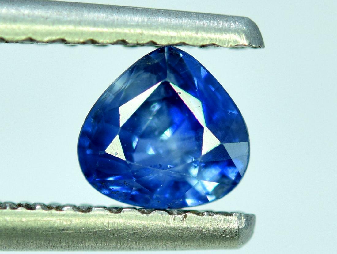 Sapphire, 1.00 Carats Very Gorgeous Blue Sapphire (1 of 5)