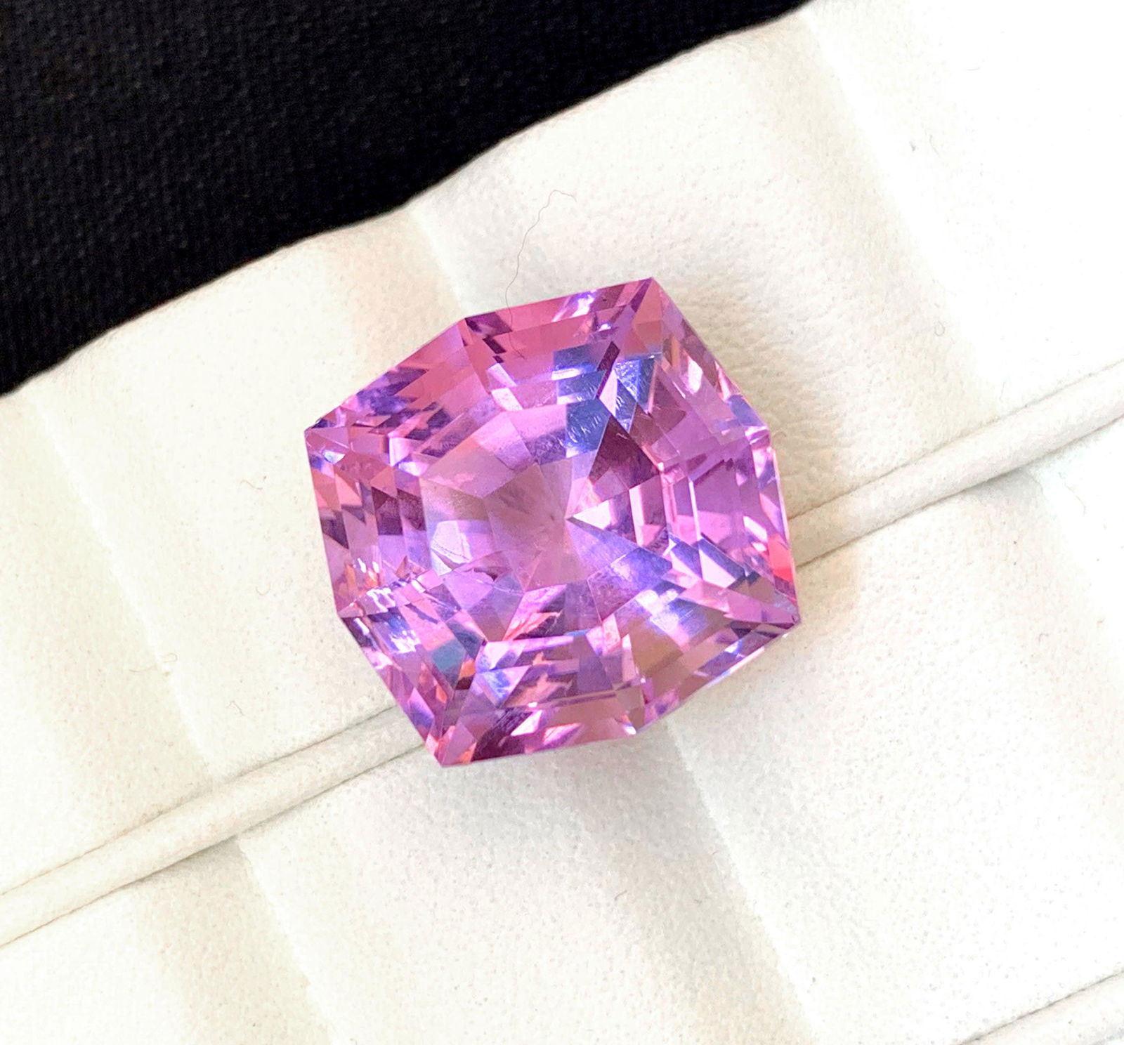 Fancy Cut Pink Color Amethyst Gemstone, Top Quality, SI (1 of 7)