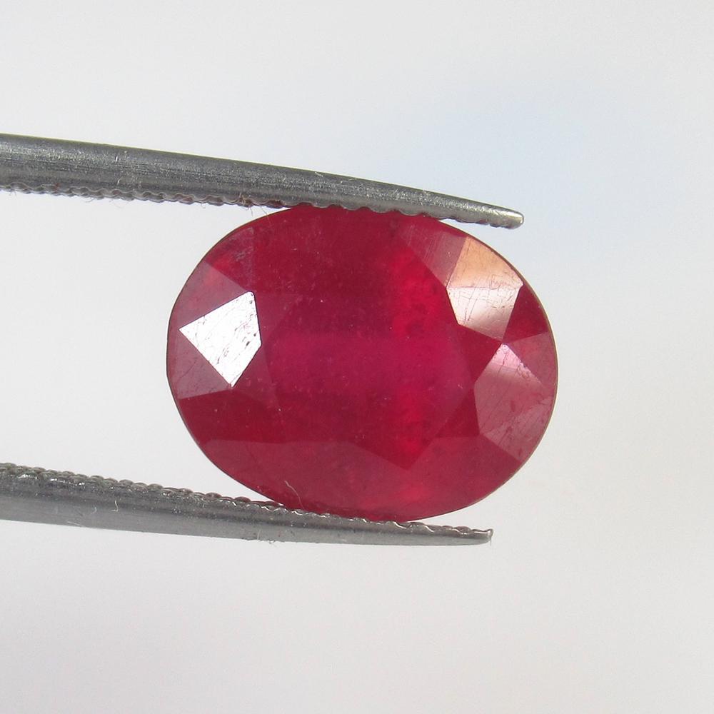 5.66 Ct Natural Mozambique Red Ruby Oval Cut (1 of 2)