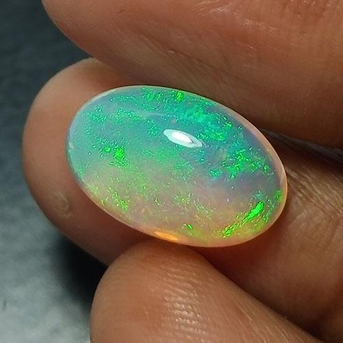 3.10 CTS MARVELOUS ! NATURAL WELO WHITE OPAL GOOD: Title: 3.10 CTS MARVELOUS ! NATURAL WELO WHITE OPAL GOOD LUSTER OVAL SHAPE LOOSE GEMSTONES Carat Weights: 3.1 Size/Dimensions: 13.6 x 8.7 x 4.6 MM Additional Information: NATURAL ETHIOPIAN Reserve: $3