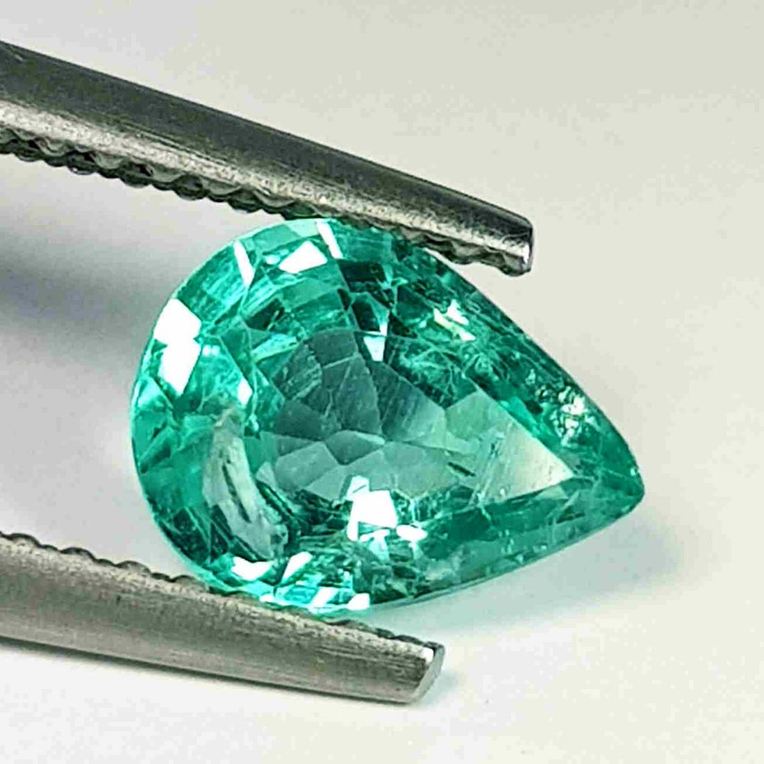 1.10 ct Natural Blusih Green Apatite: No Reserve! Title: 1.10 ct Natural Blusih Green Apatite Color/Clarity: VS Gemstones: Loosegemstone Carat Weights: 1.1 Size/Dimensions: 8.00 x 6.00 x 3.60 Additional Information: Pear - Madagascar Ship