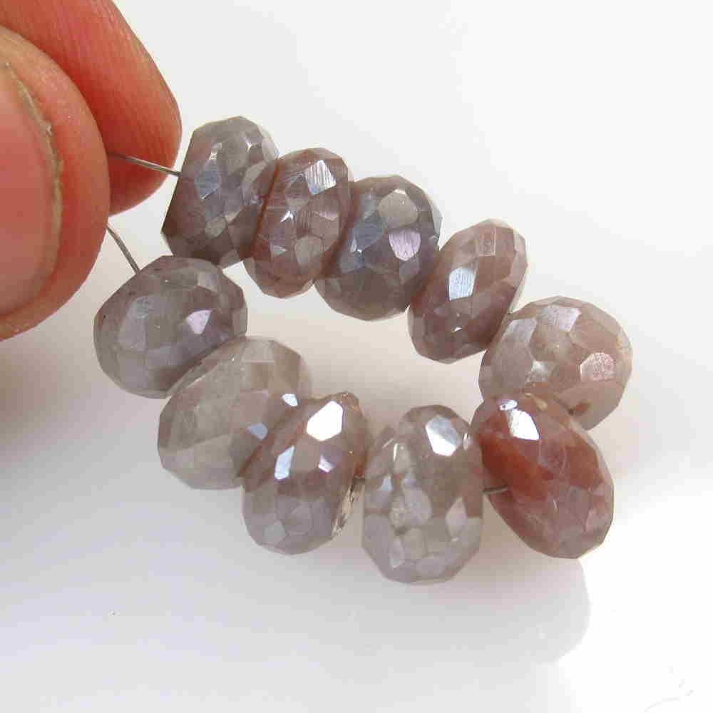 37.80 Ctw Natural 10 Drilled Moonstone Round Beads: No Reserve! Title: 37.80 Ctw Natural 10 Drilled Moonstone Round Beads Stone Clarity: Opaque Gemstones: Moonstone Beads Size/Dimensions: 37.8 Carat Weights: 9.00 to 9.80 mm / 10 PC's Additional Informa