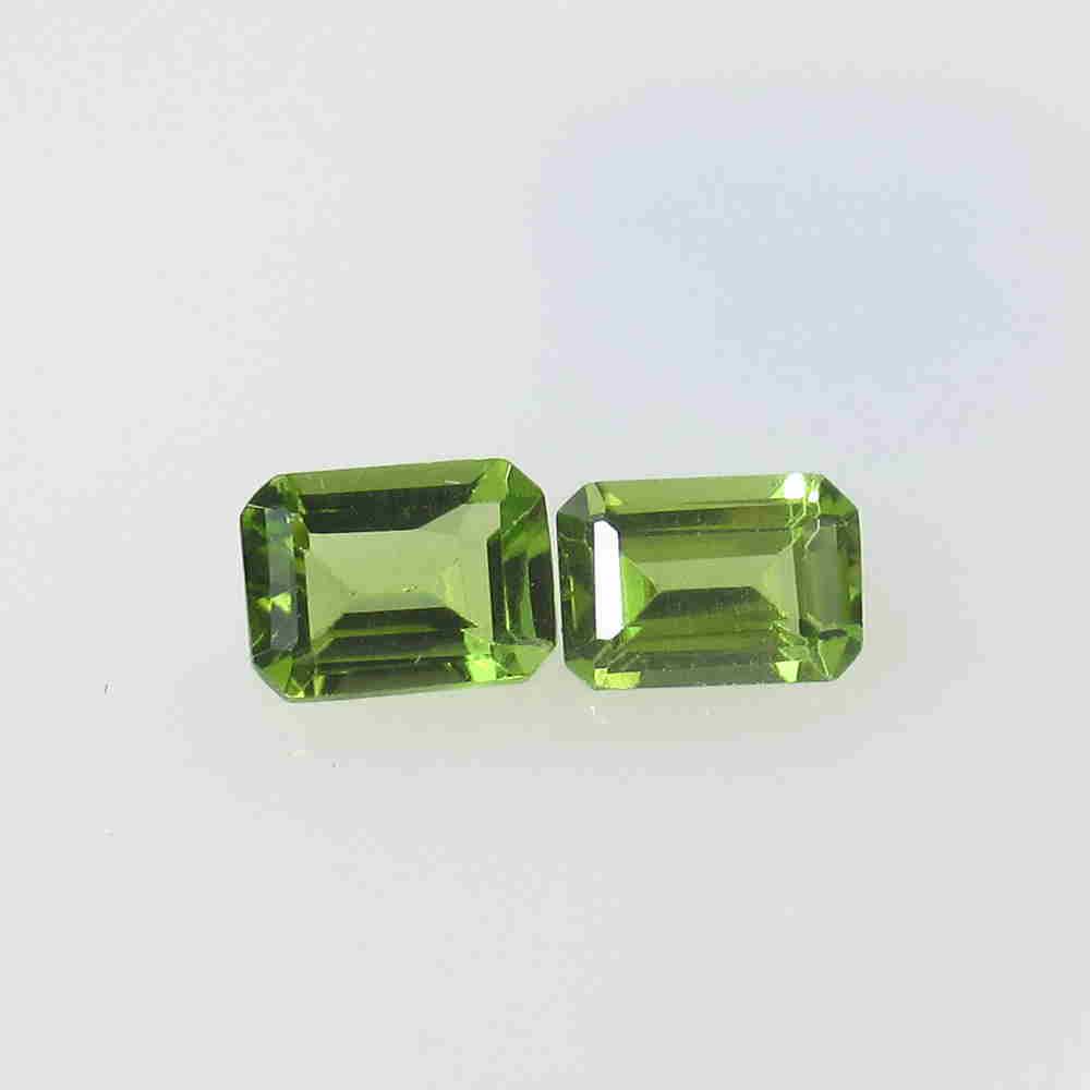 1.90 Ctw Natural Pakistan Peridot Octagon Pair: No Reserve! Title: 1.90 Ctw Natural Pakistan Peridot Octagon Pair Stone Clarity: VVS Gemstones: Peridot Size/Dimensions: 1.9 Carat Weights: 6.80 x 4.70 x 3.30 mm / 2 PC's Additional Information: Top C