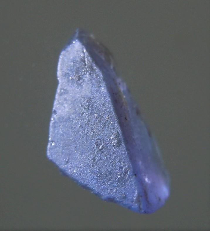 1.05 CT TRANSLUCENT TANZANITE - UNTREATED GEMSTONE (1 of 5)